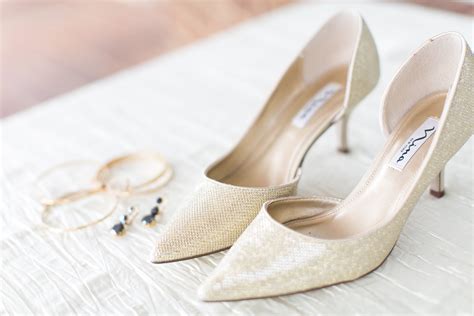 luxury wedding shoes for bride